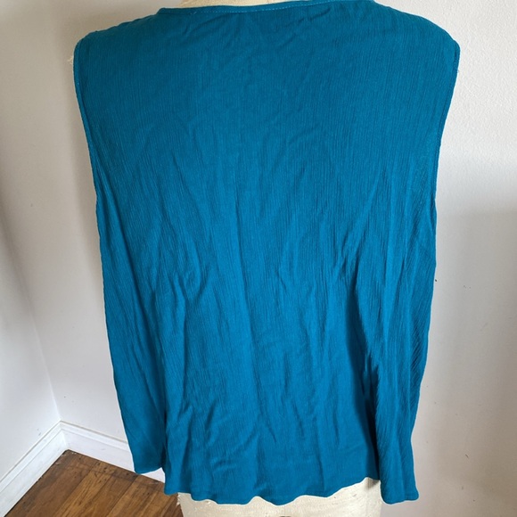 Lane Bryant 22 sleeveless blouse - Picture 5 of 8